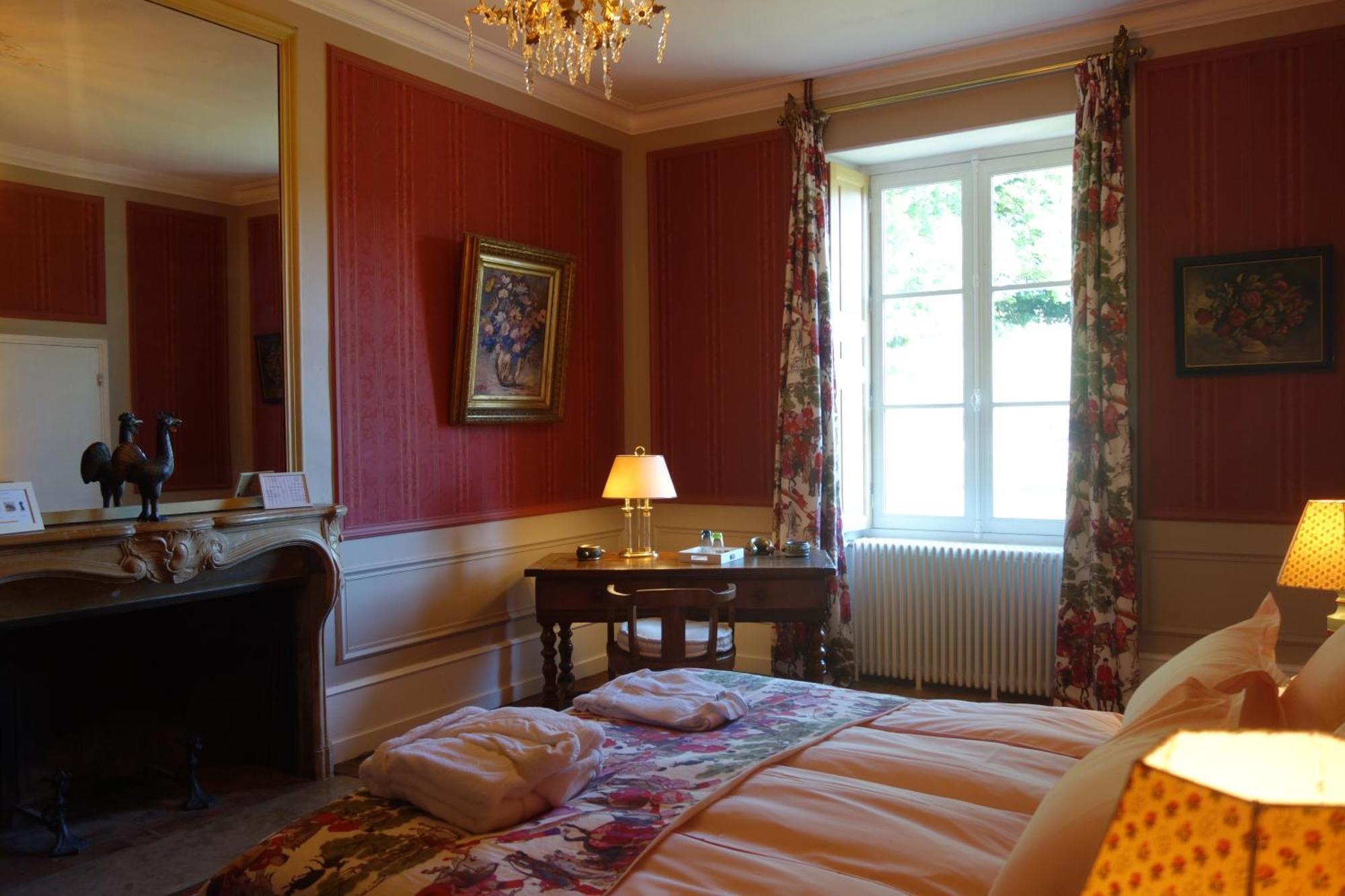 Chateau De Mauvilly 外观 照片